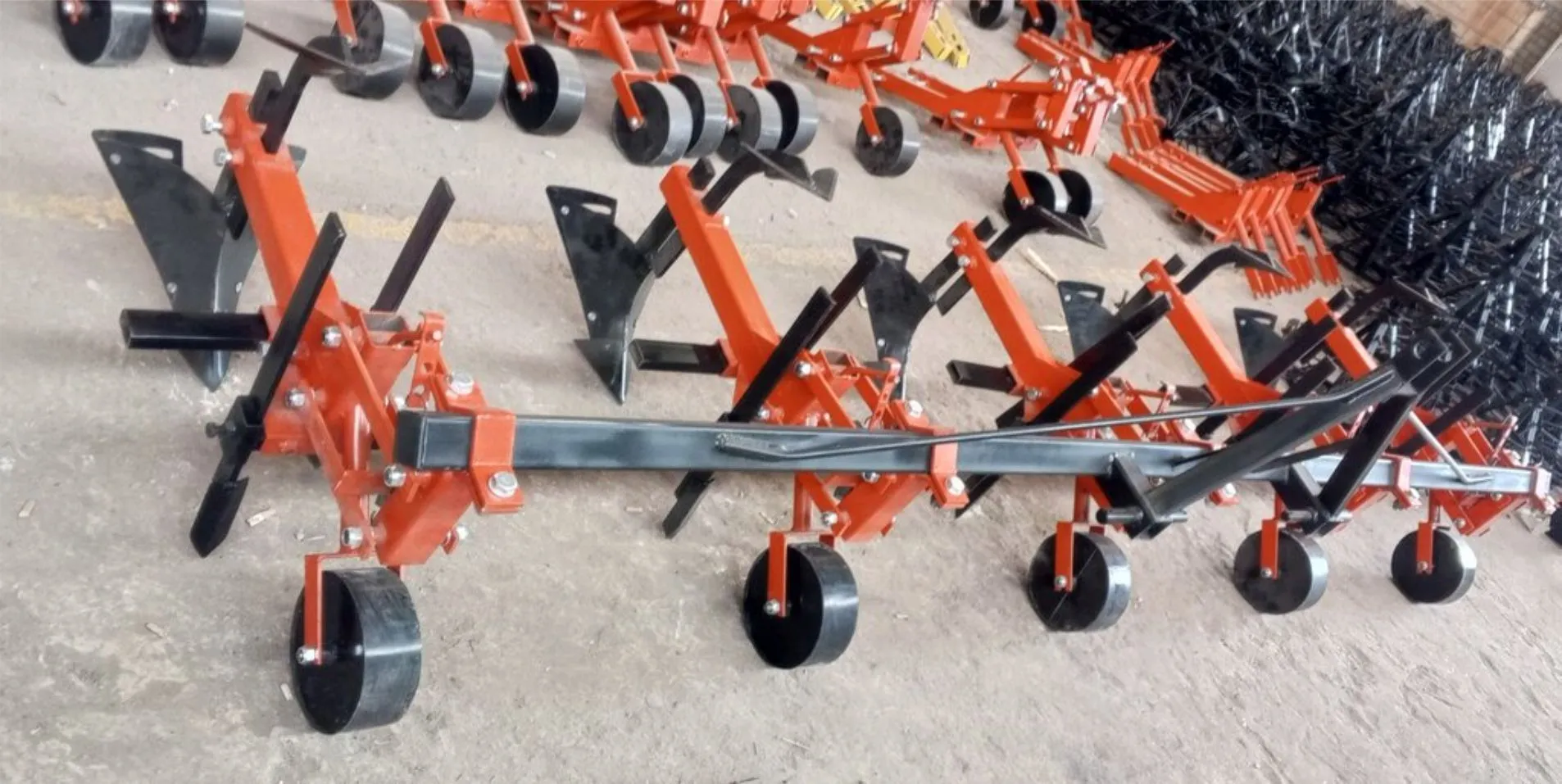 Культиватор-окучник Омис КО-5